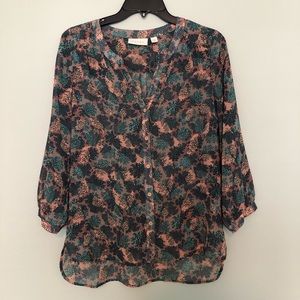 HINGE SHEER FLORAL BLOUSE SIZE XS